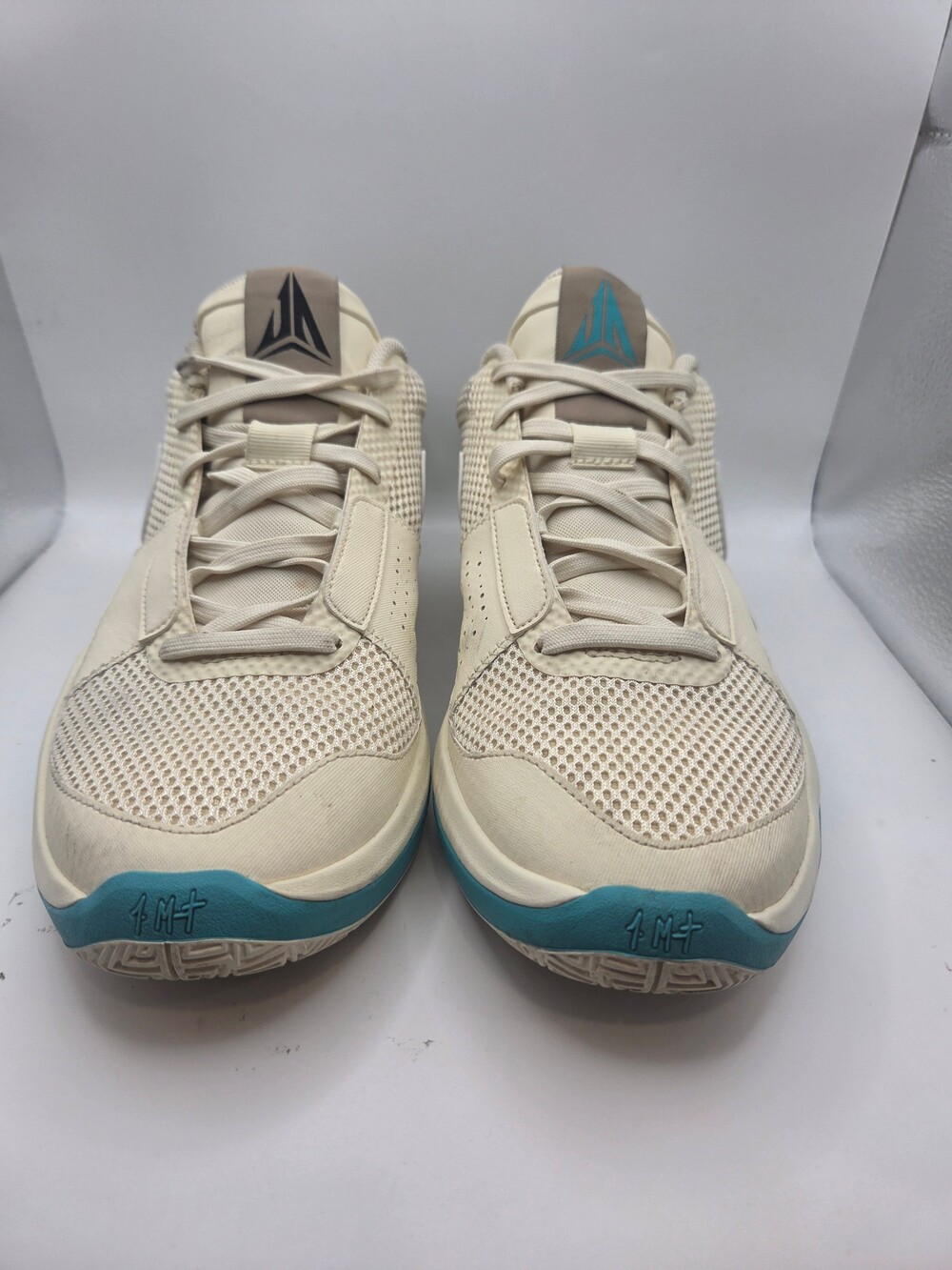 Nike Basketball Sneakers Size 12 Beige Mesh Synthetic Athletic Shoes